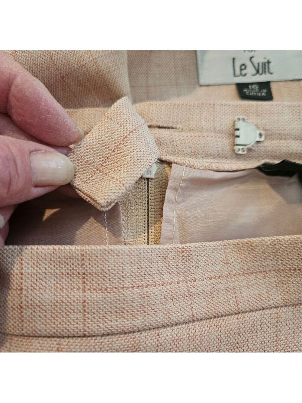 Women's Collections for Le Suit Pink Plaid Skirt Suit, Size 16 - Picture 7 of 8